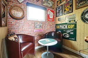 Bar- click for photo gallery